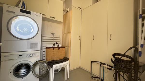 La Croix-Valmer (83420) Maison centre ville - vue mer