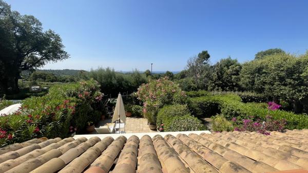 La Croix-Valmer (83420) Maison centre ville - vue mer