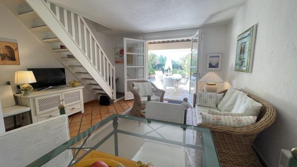 La Croix-Valmer (83420) Maison centre ville - vue mer