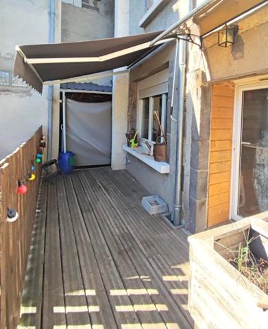 Jolie maison au calme et entièrement rénovée en 2020, à 05 minutes de Riom et 20 minutes de Clermont-Ferrand.