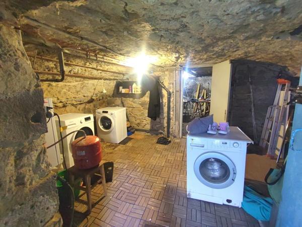 Jolie maison au calme et entièrement rénovée en 2020, à 05 minutes de Riom et 20 minutes de Clermont-Ferrand.