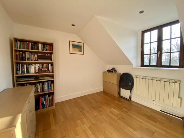 Jolie maison de 3 chambres avec grand jardin