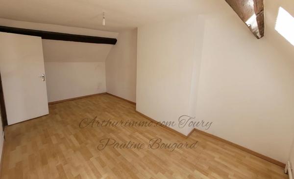 Vente                                                      Maison
                        
                     4 pièces                      87 m2                     à Janville-en-Beauce