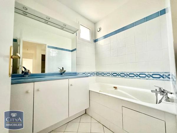 Appartement à louer 3 pièces 96.47m²