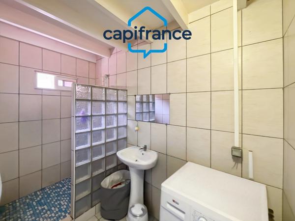 À vendre à Saint-André : Deux maisons mitoyennes – Idéal pour investisseur ou famille intergénérationnelle