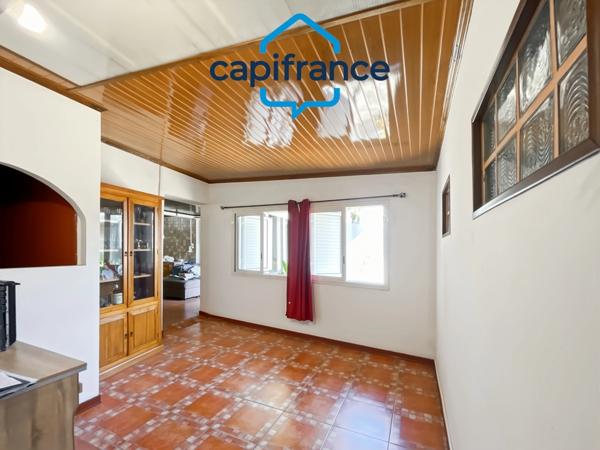 À vendre à Saint-André : Deux maisons mitoyennes – Idéal pour investisseur ou famille intergénérationnelle