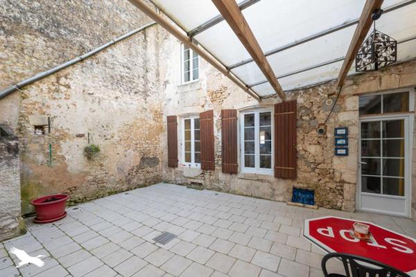 Maison à vendre 301 815 € Marennes 5 p 183 m² DPE C