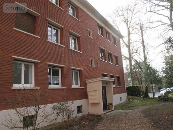 Appartement à louer à Bois-Guillaume en Seine-Maritime (76230), ref : 76002-L324