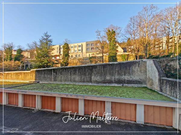 Appartement 4 pièces 86 m2 - 785 € (plus charges locatives 140 € et garage 80 €)