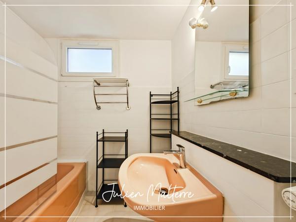 Appartement 4 pièces 86 m2 - 785 € (plus charges locatives 140 € et garage 80 €)