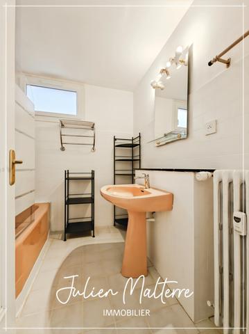 Appartement 4 pièces 86 m2 - 785 € (plus charges locatives 140 € et garage 80 €)