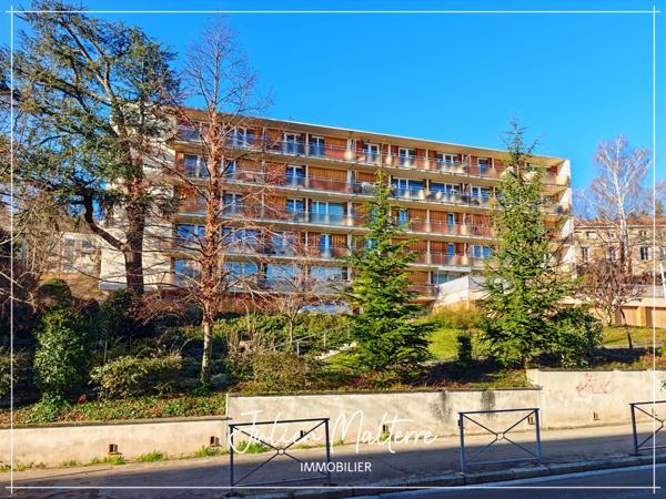 Appartement 4 pièces 86 m2 - 785 € (plus charges locatives 140 € et garage 80 €)