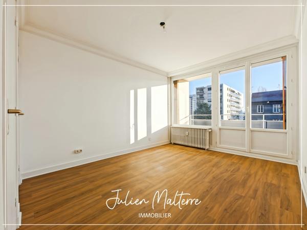 Appartement 4 pièces 86 m2 - 785 € (plus charges locatives 140 € et garage 80 €)
