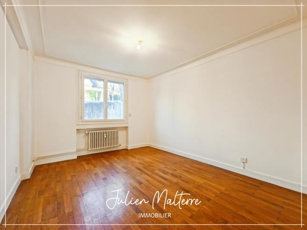 Appartement 4 pièces 86 m2 - 785 € (plus charges locatives 140 € et garage 80 €)