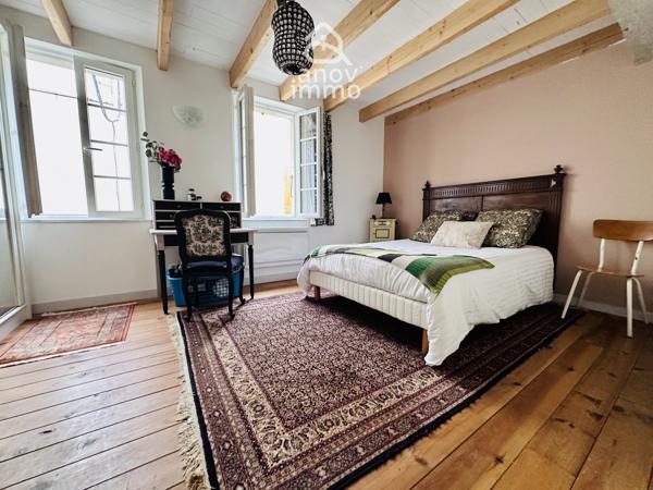 Maison
                                                                                                                                                                                                                                                                                                                        4 pièce(s)                                                                                                                                                                                                          2 chambre(s)                                                                                                                                                                                                          88  m²