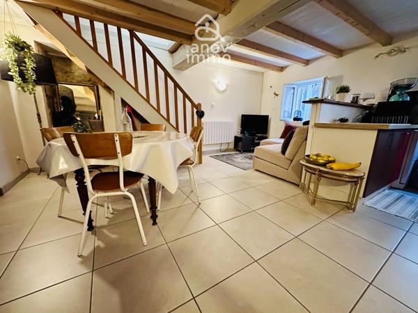 Maison
                                                                                                                                                                                                                                                                                                                        4 pièce(s)                                                                                                                                                                                                          2 chambre(s)                                                                                                                                                                                                          88  m²