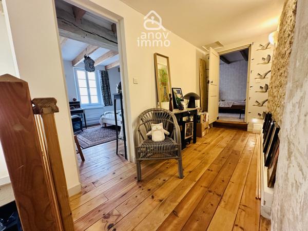 Maison
                                                                                                                                                                                                                                                                                                                        4 pièce(s)                                                                                                                                                                                                          2 chambre(s)                                                                                                                                                                                                          88  m²