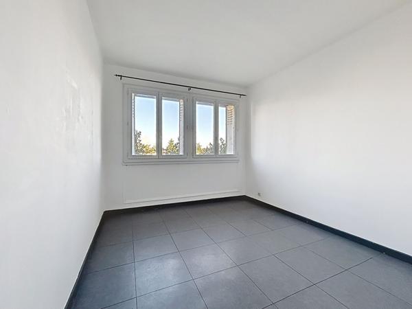 Appartement Montelimar 3 pièce(s) 69 m2