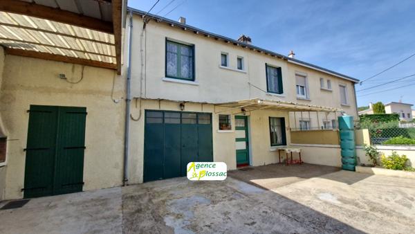 ENSEMBLE IMMOBILIER : une MAISON et deux APPARTEMENTS