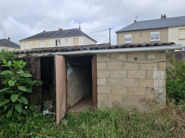 ENSEMBLE IMMOBILIER : une MAISON et deux APPARTEMENTS