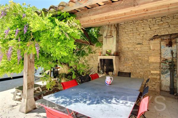 Maison avec piscine à vendre à La Flotte-en-Ré – cœur de village