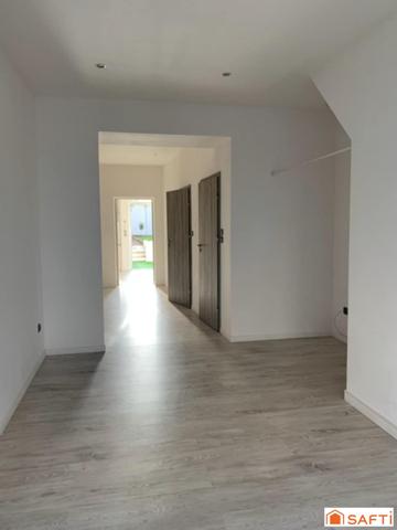 Immeuble de ville rénové de 2 appartements au centre de Thaon-les-Vosges