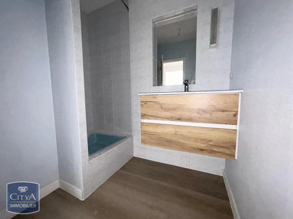 Appartement à louer 1 pièce 29.64m² Tours (37000)