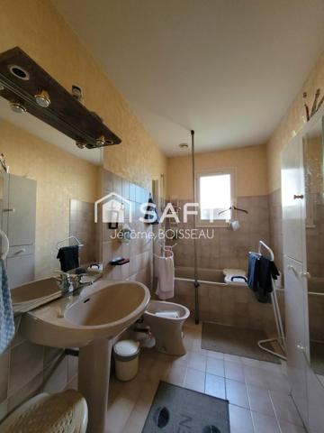 maison plein pied 90m2, jardin arboré, parfait état