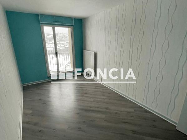 Location Appartement 4 pièces 96.59 m² - 9 RUE DES 3 MEULES Saint-etienne 42000