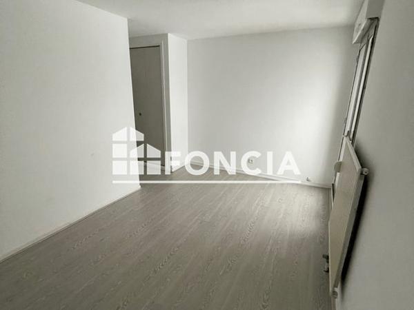 Location Appartement 4 pièces 96.59 m² - 9 RUE DES 3 MEULES Saint-etienne 42000