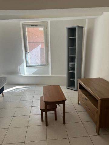 Studio meublé centre-ville Gardanne (13120)