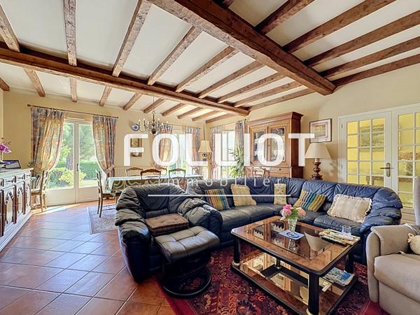 Maison 6 pièces à vendre à Saint Martin de Bréhal proche plage -