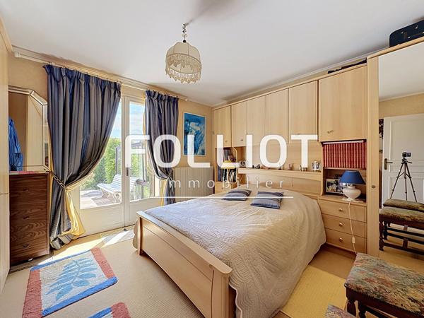 Maison 6 pièces à vendre à Saint Martin de Bréhal proche plage -
