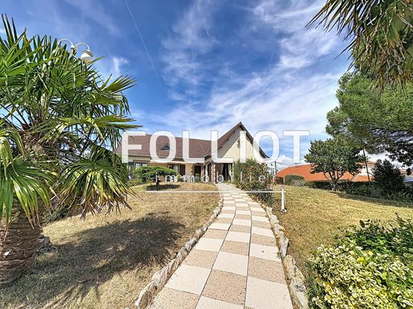 Maison 6 pièces à vendre à Saint Martin de Bréhal proche plage -