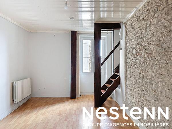 A vendre : Maison en Pierres - 4 pièces - Dépendances - 71260 PERONNE