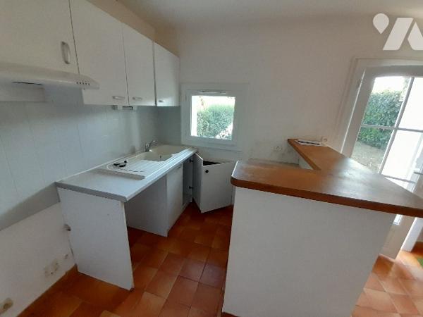 MIGNALOUX BEAUVOIR- proche des facultés - Maison de deux logements à rafraichir