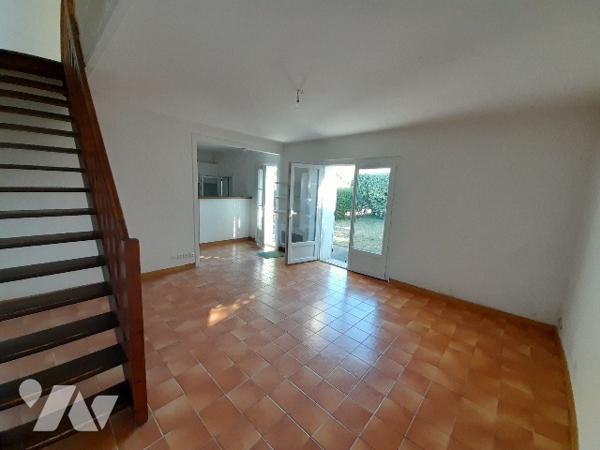 MIGNALOUX BEAUVOIR- proche des facultés - Maison de deux logements à rafraichir