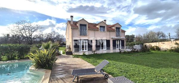 Prunelli-di-Fiumorbo (20243) Villa Traditionnelle de Standing T5 177m² Proche Mer