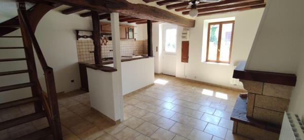 Maison à vendre à Foëcy dans le Cher (18500), ref : 142549M