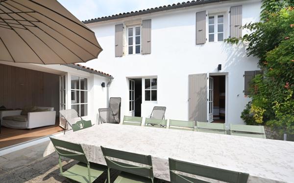 Maison à vendre    7 pièces •  Le Bois-Plage-en-Ré