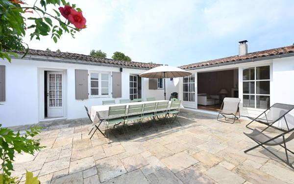 Maison à vendre    7 pièces •  Le Bois-Plage-en-Ré