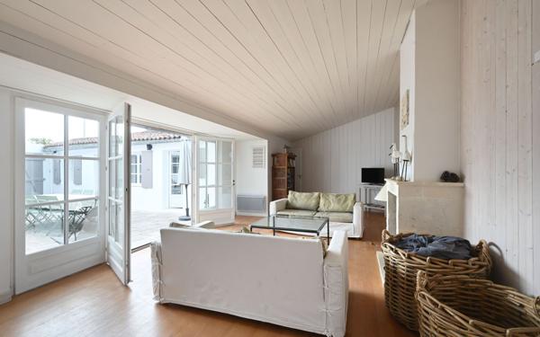 Maison à vendre    7 pièces •  Le Bois-Plage-en-Ré
