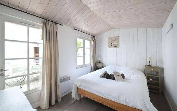 Maison à vendre    7 pièces •  Le Bois-Plage-en-Ré