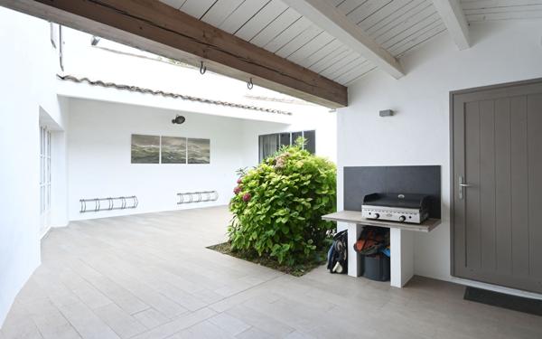 Maison à vendre    7 pièces •  Le Bois-Plage-en-Ré