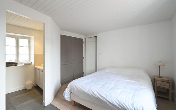 Maison à vendre    7 pièces •  Le Bois-Plage-en-Ré