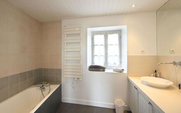 Maison à vendre    7 pièces •  Le Bois-Plage-en-Ré