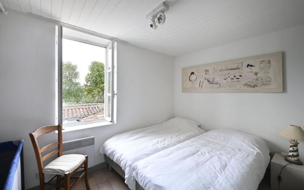 Maison à vendre    7 pièces •  Le Bois-Plage-en-Ré