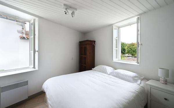 Maison à vendre    7 pièces •  Le Bois-Plage-en-Ré