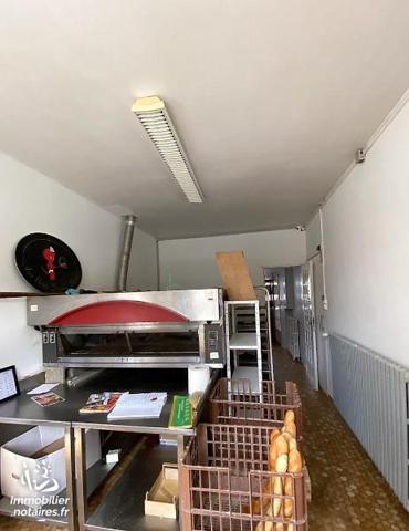 Idéal investisseur : murs d'une boulangerie de village et maison d'habitation - loués