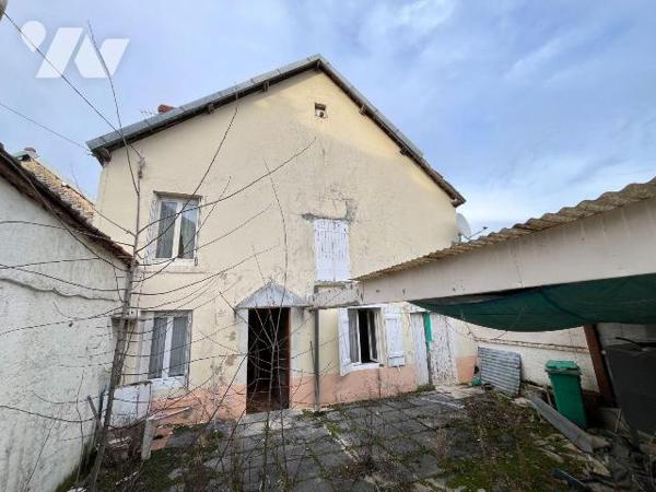 Maison à vendre à Mussy sur Seine (10250), Aube. Maison en pierre à rénover, 70 m² habitables, ...